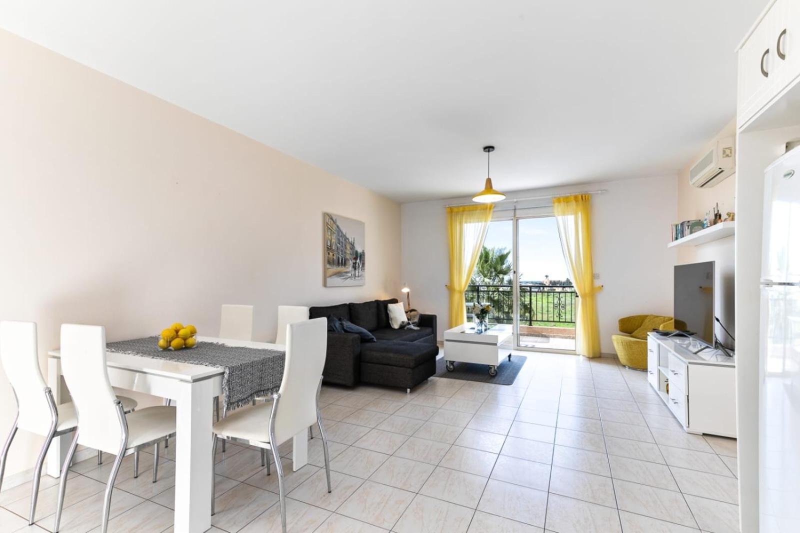Sunny View - A Stunning Apartment With Private Rooftop Paphos Exterior photo